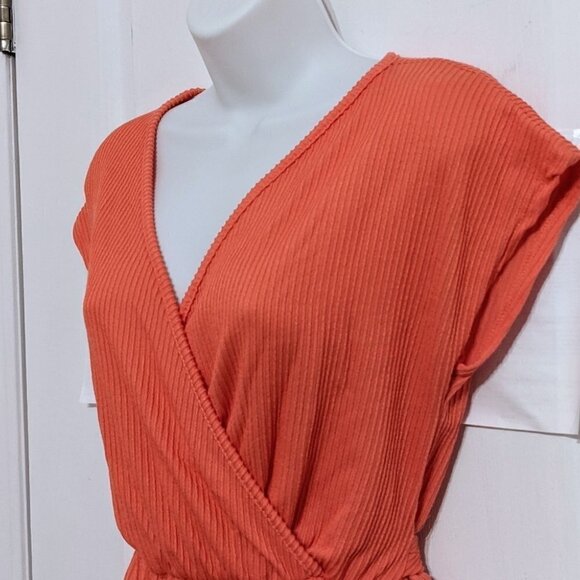 NWT CAUTION TO THE WIND Bright Wrap Ribbed Romper Size S @Z - Picture 5 of 10